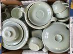 Goedewaagen celadon 'compleet' servies aardewerk, 84 delen, Ophalen