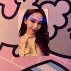 Aespa Karina Girls Kwangya Ver., Ophalen of Verzenden, Nieuw, Foto of Kaart