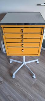 Vintage metalen ladekastje op wielen, Huis en Inrichting, Kasten | Ladekasten, Ophalen, Minder dan 50 cm, 5 laden of meer, Instrumenten/gereedschap