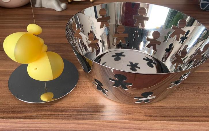 Alessi Girotondo schaal/ fruitschaal en liliput zoutstel, Huis en Inrichting, Keuken | Keukenbenodigdheden, Zo goed als nieuw