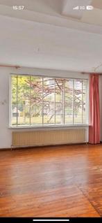 Luxaflex wit elektrisch bedienbaar, Ophalen, Zo goed als nieuw, Wit
