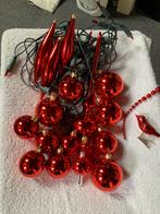 Rode Kerstballen,lampjes en pegels, klokje en paddestoel., Ophalen of Verzenden, Zo goed als nieuw