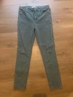 Groene broek - Maat 42, Kleding | Dames, Ophalen of Verzenden, Zo goed als nieuw, Maat 42/44 (L), Groen