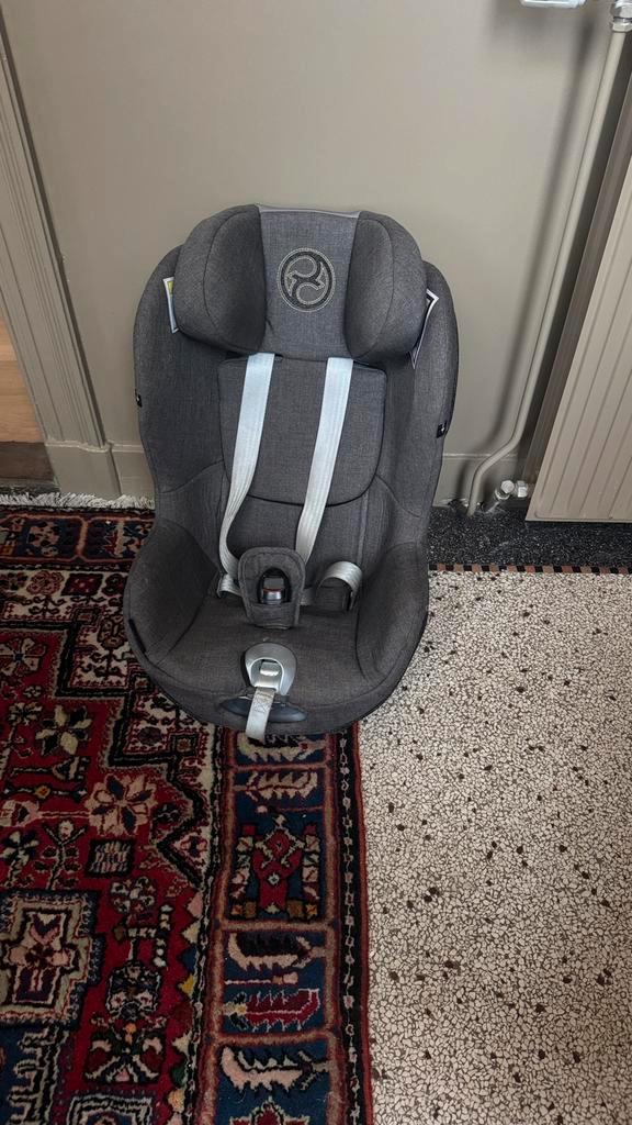 Cybex Autostoel + Isofix Base, Kinderen en Baby's, Autostoeltjes, Gebruikt, 0 t/m 18 kg, Isofix, Verstelbare rugleuning, Ophalen of Verzenden