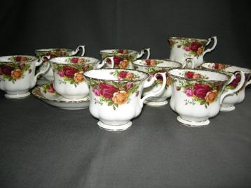 Royal Albert, Old Country Roses, kop & schotels, goud sleets beschikbaar voor biedingen