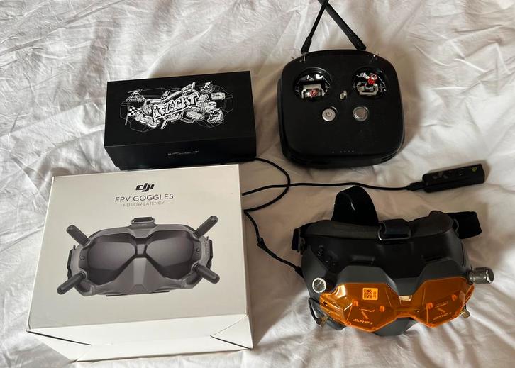 DJI FPV set, digitaal. GogglesV1, controller RC1 met AG01, Hobby en Vrije tijd, Modelbouw | Radiografisch | Helikopters en Quadcopters