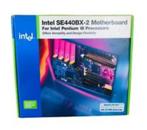 Gezocht originele Intel moederborden en processoren, Ophalen