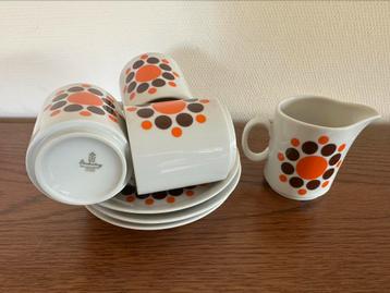Vintage koffiekopjes en melkkannetje van Winterling beschikbaar voor biedingen