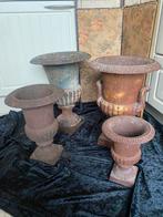 4 ANTIEKE GIETIJZEREN TUINvazen, Ophalen, Zo goed als nieuw