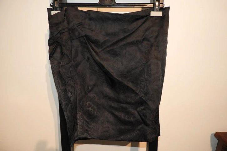 Isabel Marant zijden rok bloemen gesmockt Nieuw a 455,- M40, Kleding | Dames, Rokken, Nieuw, Maat 38/40 (M), Zwart, Boven de knie