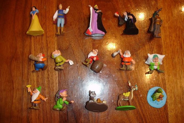 Disney sneeuwwitje en de 7 dwergen set ah albert heijn 15 st, Verzamelen, Disney, Zo goed als nieuw, Beeldje of Figuurtje, Sneeuwwitje of Doornroosje