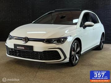Volkswagen Golf GTE 1.4 eHybrid 245 pk | IQ Lights | Pano | beschikbaar voor biedingen