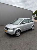 Audi A2 1.4 55KW 2003 Grijs Airco hoge instap, Auto's, 74 pk, 4 cilinders, 4 stoelen, Metallic lak