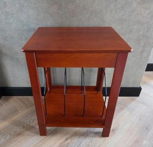 PLATENSPELER/PLATEN-OPBERGMEUBEL Z.G.A.N., Huis en Inrichting, Tafels | Sidetables, Zo goed als nieuw, Ophalen