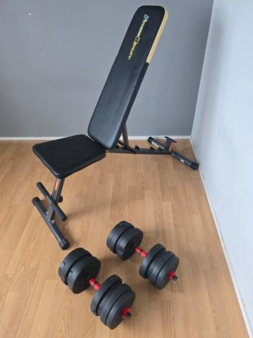 Fitnessbank/drukbank en dumbels  beschikbaar voor biedingen
