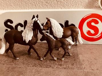Schleich paarden z.g.a.n. beschikbaar voor biedingen