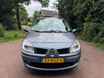 Renault Grand Scénic 2.0-16V Business Line / Navi / Pano /, Voorwielaandrijving, 1998 cc, 135 pk, 4 cilinders