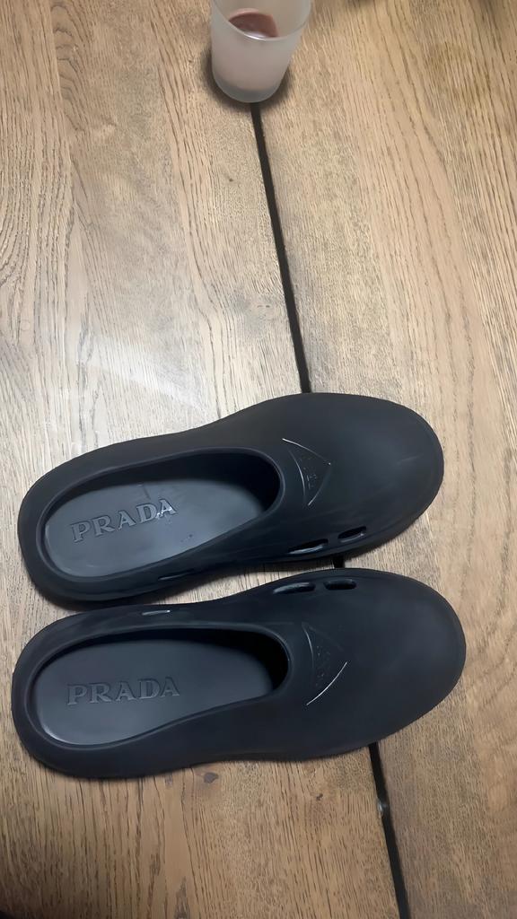 Prada slippers, Ophalen, Zo goed als nieuw, Zwart