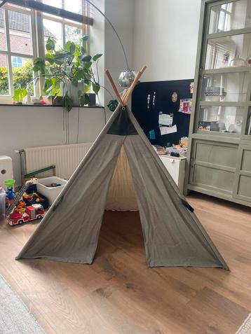 Tipi tent - mooie kwaliteit stof incl. Beschermhoes beschikbaar voor biedingen