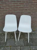 Twee witte IKEA Odger stoelen, Ophalen, Kunststof, Gebruikt, Twee
