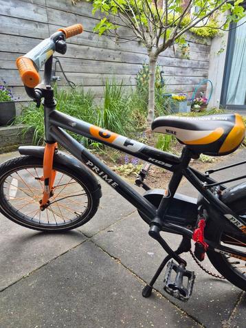 Jongensfiets beschikbaar voor biedingen