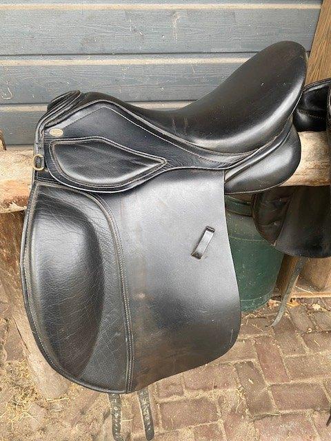 Forestier springzadel kiefer, euroriding ea (16.5 inch),, Dieren en Toebehoren, Paarden en Pony's | Zadels, Gebruikt, Recreatie