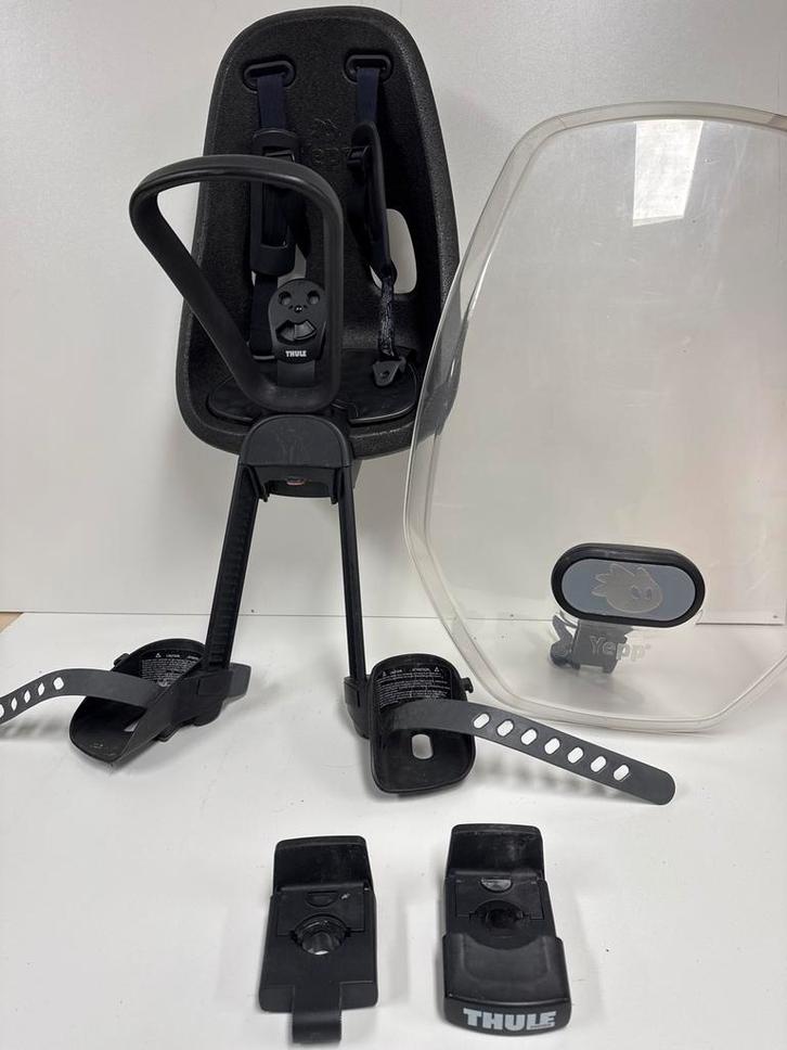 Thule Yepp fietsstoeltje, windscherm met warme broek, Fietsen en Brommers, Fietsaccessoires | Fietsstoeltjes, Gebruikt, Voorzitje