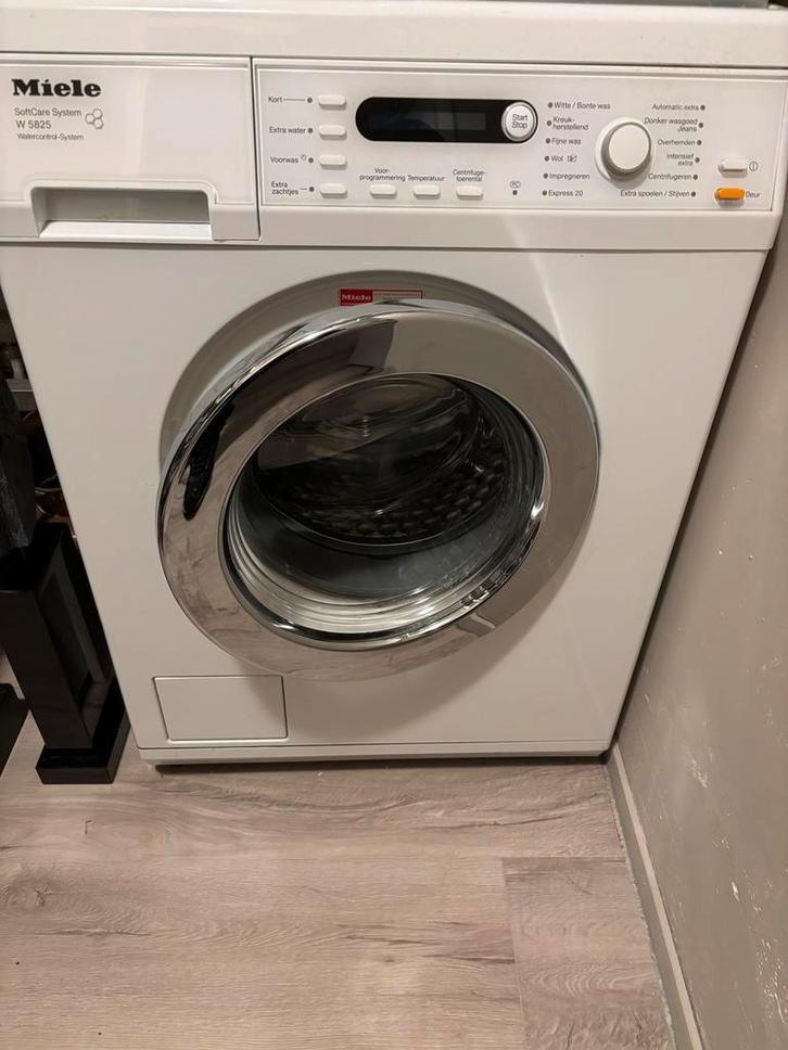 Miele Wasmachine W 5825 - Topkwaliteit!, Witgoed en Apparatuur, Wasmachines, Gebruikt, Voorlader, 6 tot 8 kg, 85 tot 90 cm, 1200 tot 1600 toeren