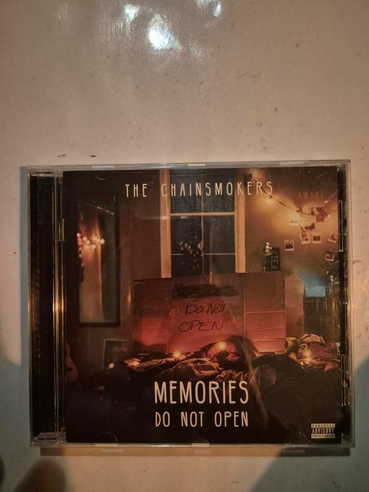 The Chainsmokers - Memories ... do not open. Cd. 2017, Cd's en Dvd's, Cd's | Pop, Gebruikt, 2000 tot heden, Ophalen of Verzenden