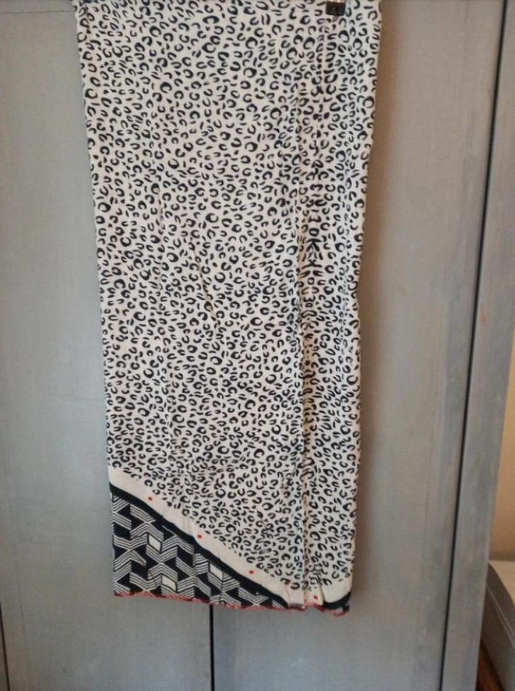 Roxy sjaal, Kleding | Dames, Overige Dameskleding, Zo goed als nieuw, Ophalen of Verzenden