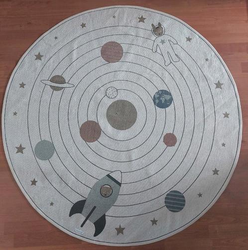 Bloomingville vloerkleed 130cm, Kinderen en Baby's, Kinderkamer | Inrichting en Decoratie, Zo goed als nieuw, Kleed of Kussen