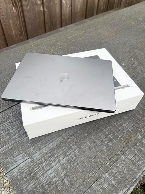 Apple MacBook Pro Zwart (M3, 2023), incl 1TB extra geheugen, Computers en Software, Apple Macbooks, Zo goed als nieuw, MacBook Pro