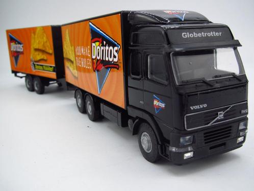 Lion Toys - Volvo FH12 Combi '' Doritos Chips '' 1:50, Hobby en Vrije tijd, Modelauto's | 1:50, Zo goed als nieuw, Bus of Vrachtwagen