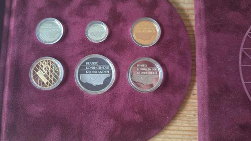 2 sets gulden munten incl. 5 guldenmunt, Postzegels en Munten, Munten | Europa | Euromunten, Setje, Overige waardes, Overige landen