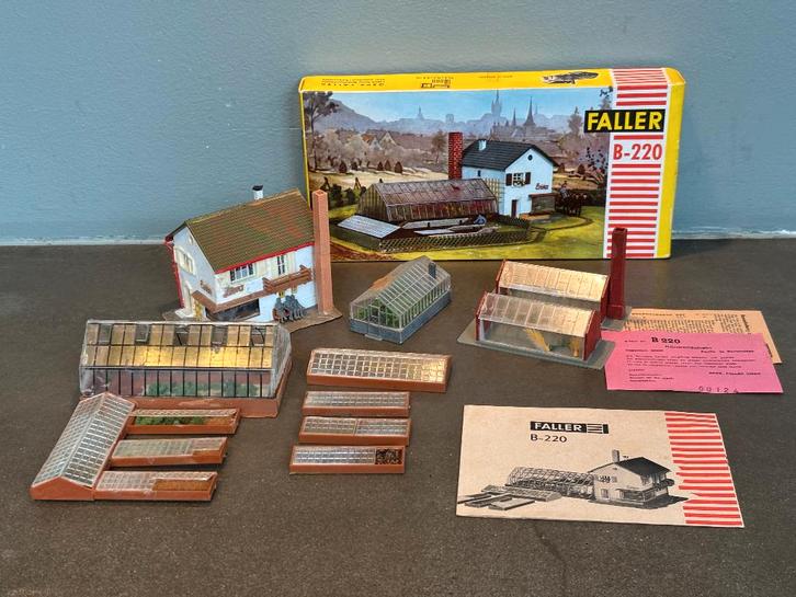 Faller B 220 tuinderij, Hobby en Vrije tijd, Modeltreinen | H0, Gebruikt, Brug, Tunnel of Gebouw, Gelijkstroom of Wisselstroom
