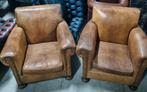 2 authentieke Chesterfield schapenleren stoelen + BEZORGING, Huis en Inrichting, Fauteuils, Gebruikt, Art deco, Ophalen of Verzenden
