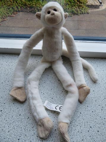 Witte aap velours uit Petjes World of Apenheul meet ca 40 cm beschikbaar voor biedingen