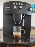 Delonghi Magnifica Koffiezetapparaat, Witgoed en Apparatuur, Koffiezetapparaten, Ophalen, Gebruikt, 10 kopjes of meer, Afneembaar waterreservoir