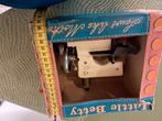 Kindernaaimachine, Hobby en Vrije tijd, Naaimachines en Toebehoren, Ophalen of Verzenden, Zo goed als nieuw, Lockmachine, Overige merken
