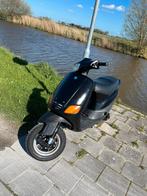 Piaggio zip type 3, Fietsen en Brommers, Ophalen of Verzenden, Zo goed als nieuw