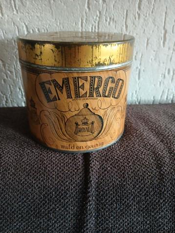 Vintage Emergo Sigarenblik beschikbaar voor biedingen