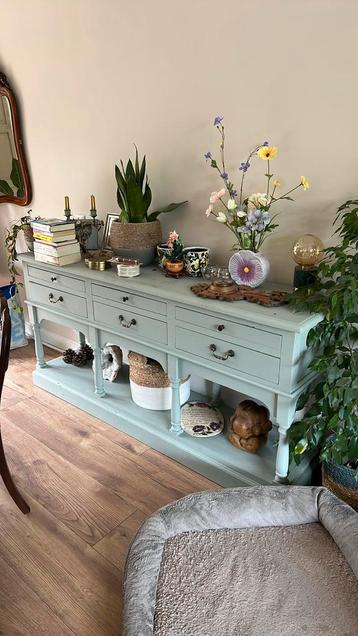 Prachtig dressoir old look grijsgroen krijtverf