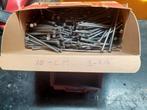 2 soorten NIEUWE spijkers, Doe-het-zelf en Verbouw, IJzerwaren en Bevestigingsmiddelen, Ophalen of Verzenden, Zo goed als nieuw