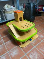 Houten garage, Kinderen en Baby's, Speelgoed | Houten speelgoed, Ophalen of Verzenden, Gebruikt, Overige typen