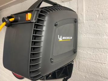 Michelin MBL-GO Compact Compressor  8 Bar  Nieuw ! €70,- beschikbaar voor biedingen