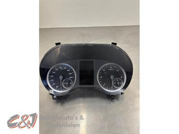 Kilometerteller KM van een Mercedes Vito beschikbaar voor biedingen