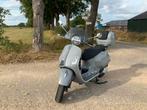 Vespa 300 GTS Super HPE met Akrapovic uitlaat, Motoren, 300 cc, Particulier, 12 t/m 35 kW, 2 cilinders