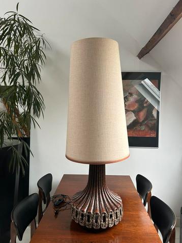 Vintage keramiek tafellamp beschikbaar voor biedingen