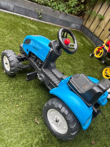 Blauwe Speelgoed Tractor beschikbaar voor biedingen