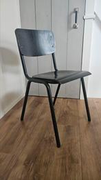 Zwart stoeltje, Huis en Inrichting, Gebruikt, 60 tot 90 cm, Ophalen of Verzenden, 1 kruk